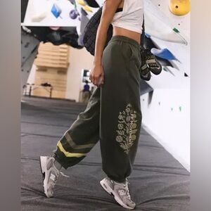 Fp Movement Free People Womens All Star Logo Jogger Sweatpants Army Green Large